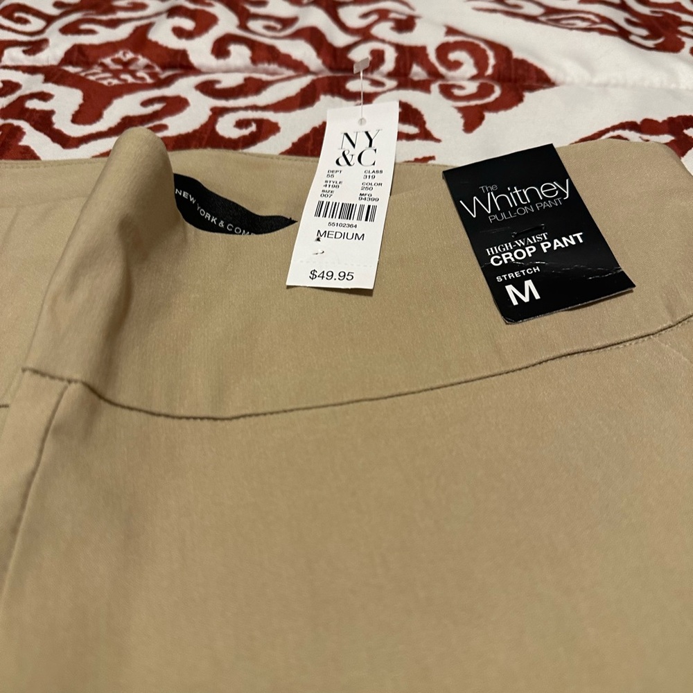 NY&COMPANY Medium/Khaki Capris! Incredible stretch and comfortable fit!